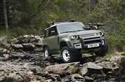 Czy nowy Land Rover Defender dorówna legendzie? Znamy ceny i wersje silnikowe!